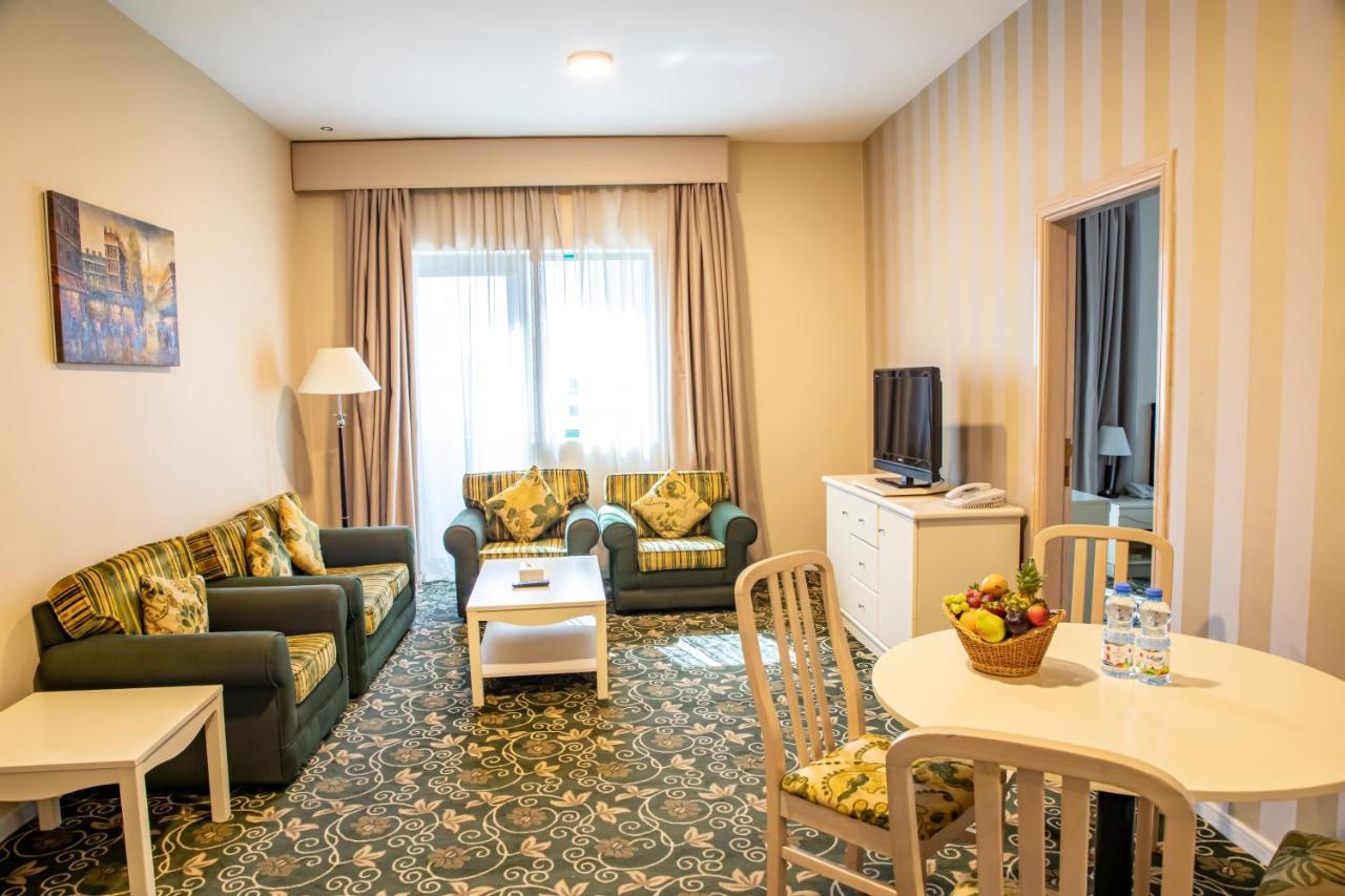 دبي Wescott Pearl Hotel Apartments المظهر الخارجي الصورة