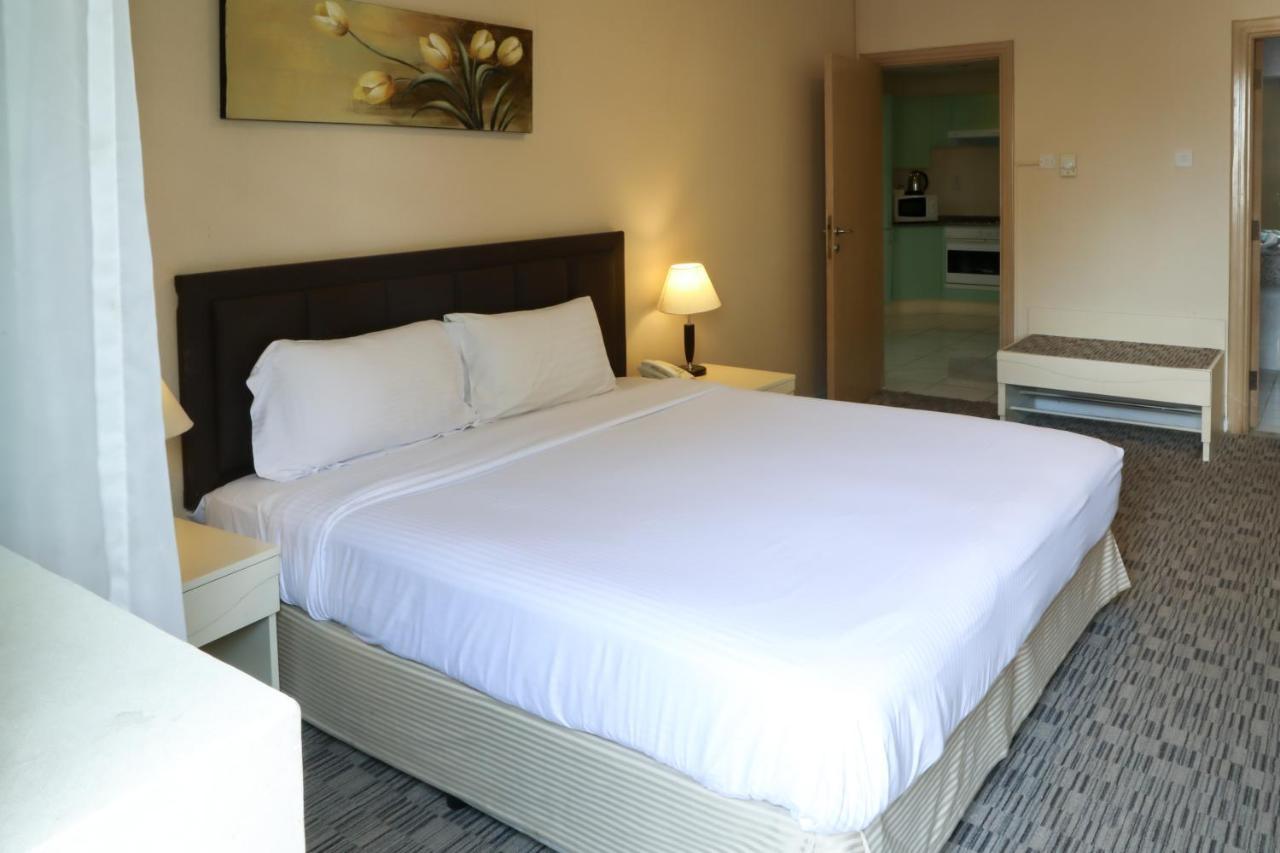 دبي Wescott Pearl Hotel Apartments المظهر الخارجي الصورة