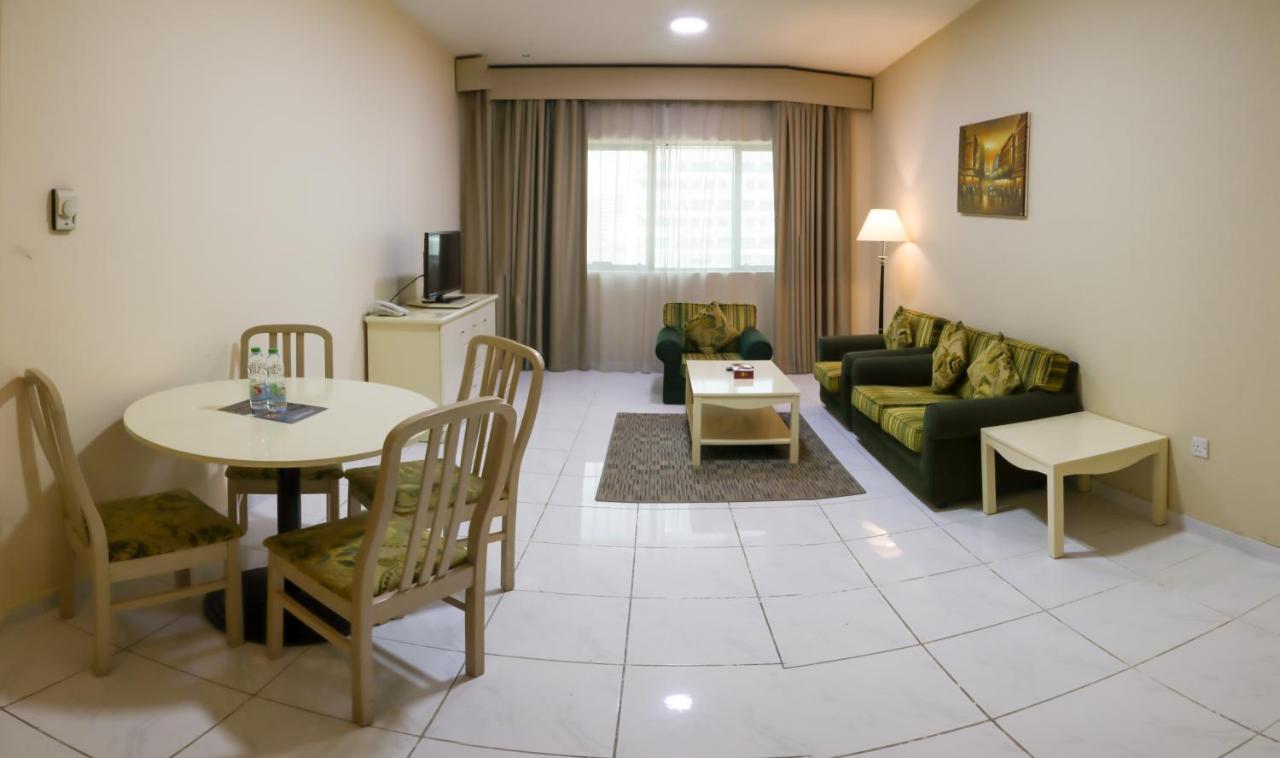 دبي Wescott Pearl Hotel Apartments المظهر الخارجي الصورة