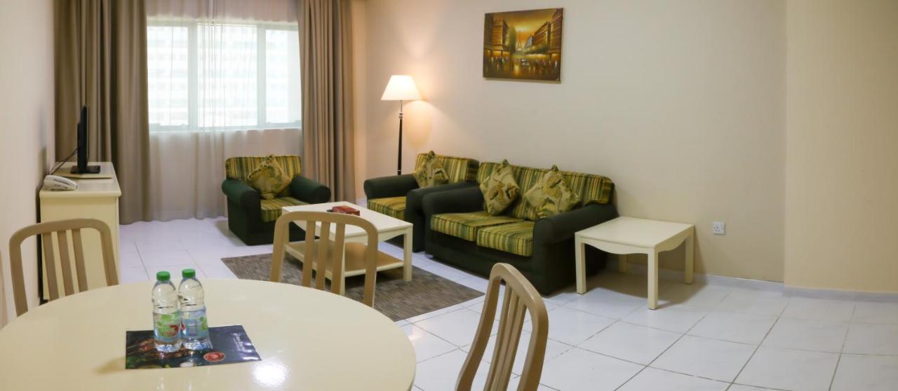 دبي Wescott Pearl Hotel Apartments المظهر الخارجي الصورة