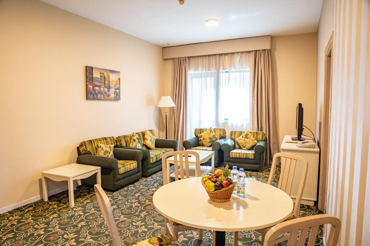 دبي Wescott Pearl Hotel Apartments المظهر الخارجي الصورة